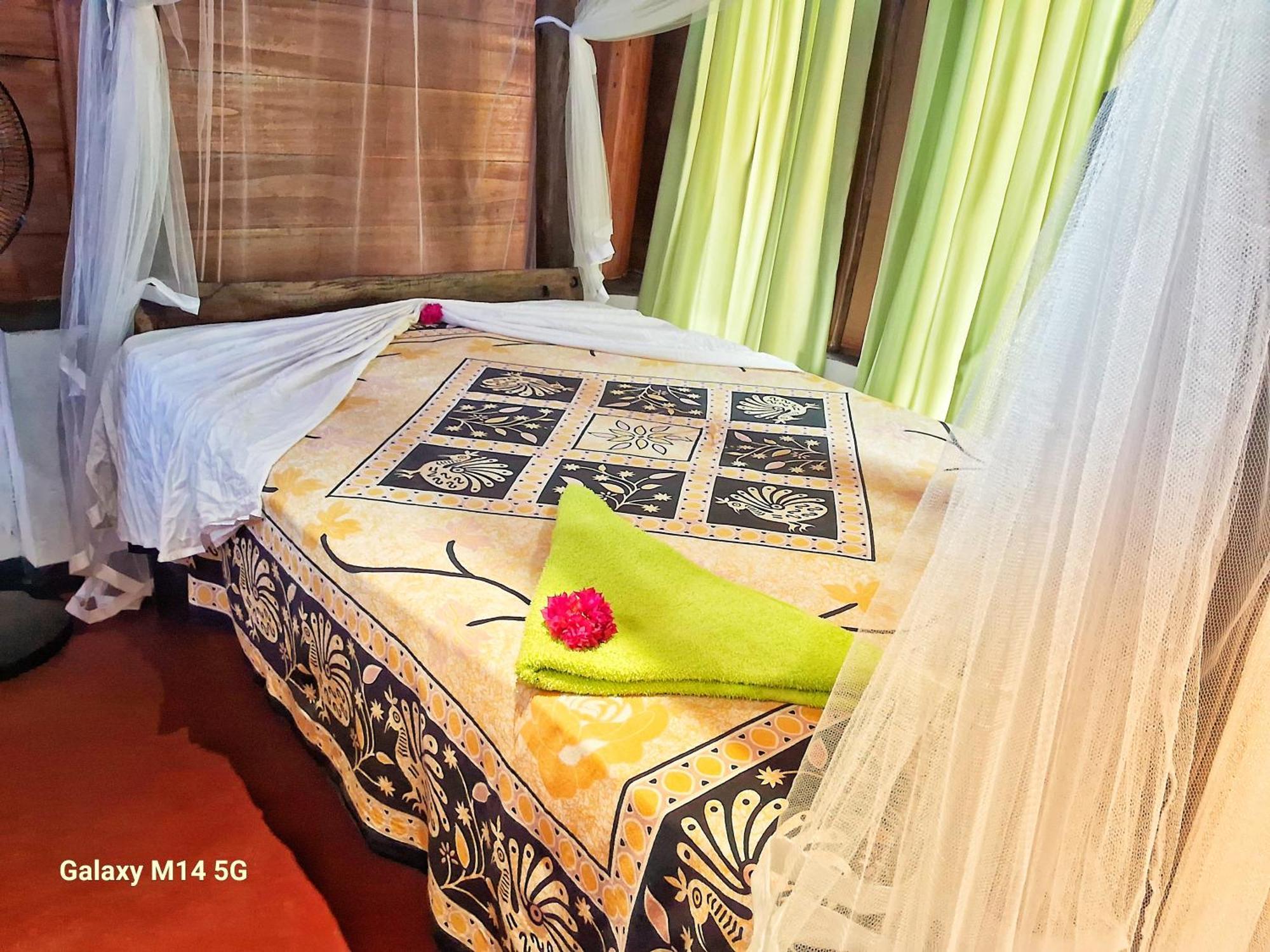 Sea Sound Cabana & Restaurant Tangalle Bagian luar foto
